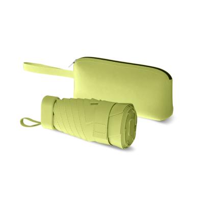 Mini parapluie femme - Parapluie six volets - Léger et compact - Avec étui en cuir zippé - Vert citron